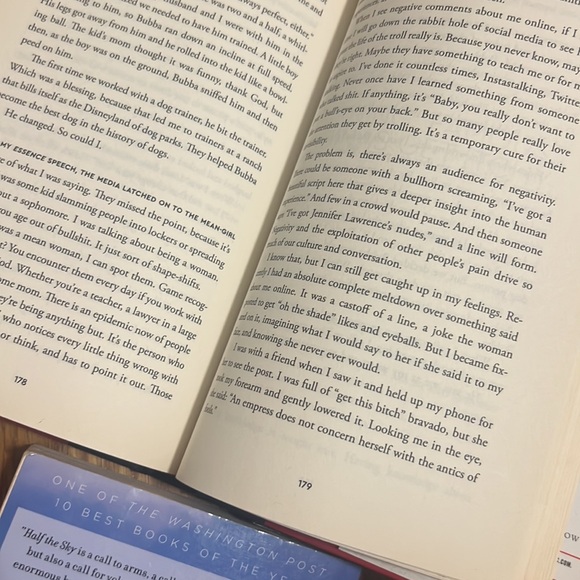 Book bundle - Picture 3 of 5